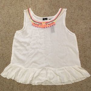 TAGS ON Size Large Summer Tank Top